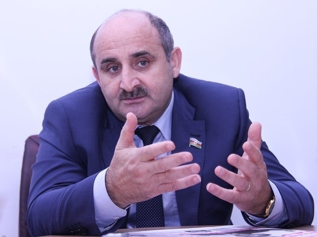 Çingiz Qənizadə: “Yaxın günlərdə DTX tərəfindən yeni adların açıqlanmasının şahidi olacağıq”