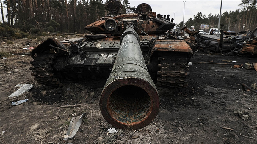 Ukraynada Rusiya tank karvanı məhv edildi - VİDEO