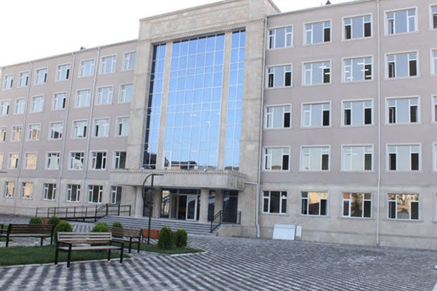 Universitetin səhifəsindəki paylaşıma görə bir nəfər işdən çıxarıldı