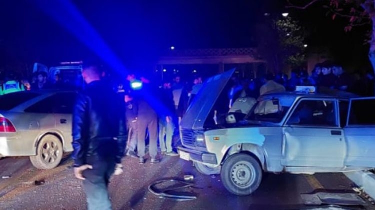 Автоавария со смертельным исходом в Гяндже - ФОТО
