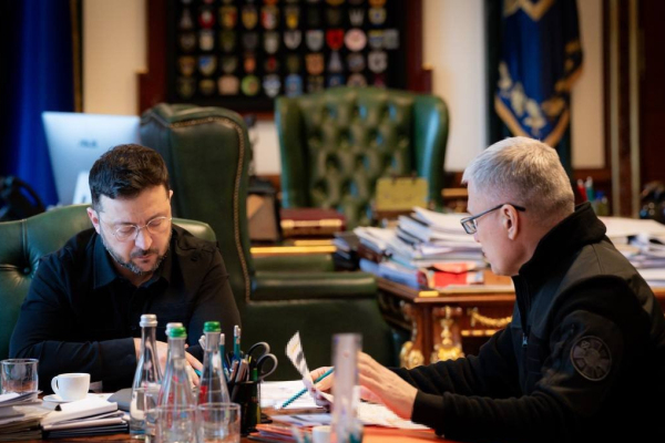 Зеленский рассказал, как Китай помогает бомбить Украину