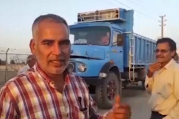 İranda yük maşını sürücüləri ayağa qalxdılar - VİDEO