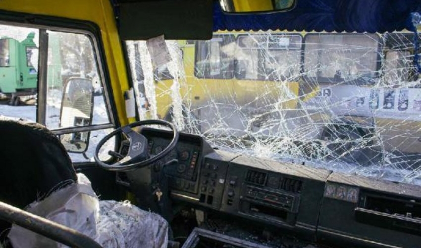 Kəşmirdə avtobus aşıb, 38 nəfər ölüb