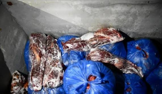 Şaurmaya… eşşək əti qatıldığı üzə çıxdı