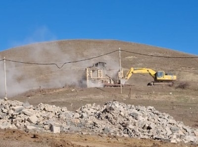 Laçının Qorçu qəsəbəsində söküntü işlərinə START VERİLDİ: Min ailə köçürüləcək