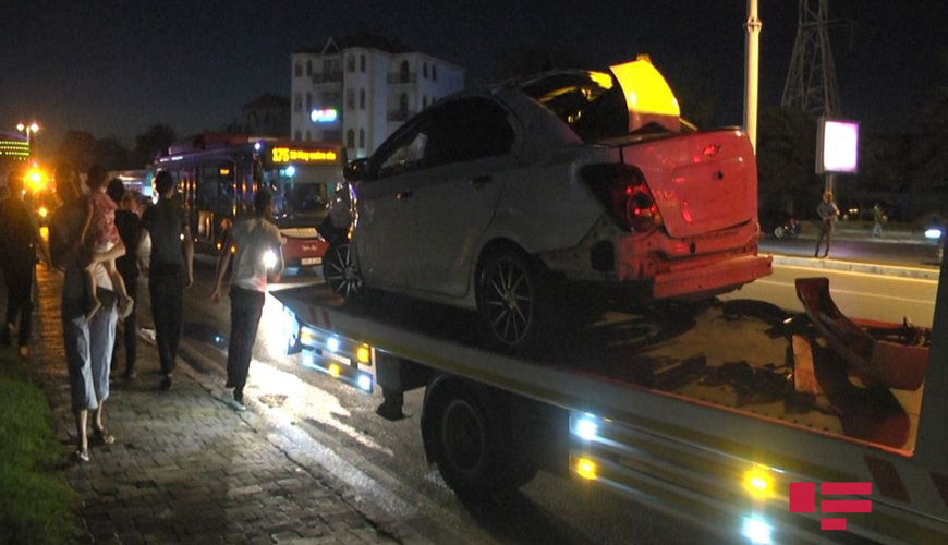 Bakıda 6 avtomobil toqquşub, xəsarət alanlar var - FOTO