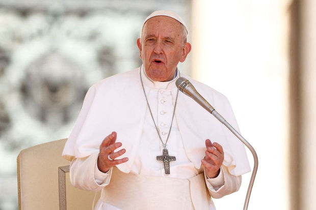 Roma Papası bütün dünyada surroqat analığa qadağa qoymağa çağırır