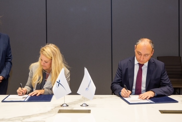 Azərkosmos və
“SpaceX” şirkəti arasında əməkdaşlıq müqaviləsi imzalandı