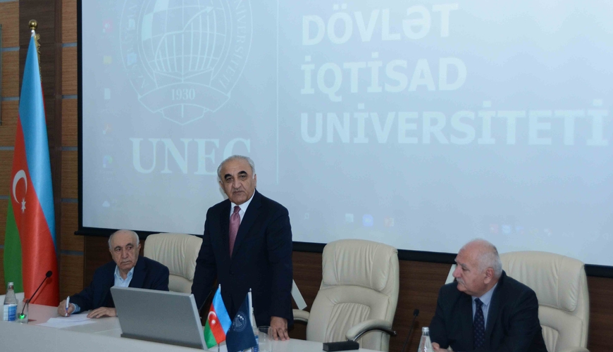 UNEC-in hazırladığı “Qeyri-akademik transkript” layihəsi təhsil mütəxəssislərinə təqdim olundu