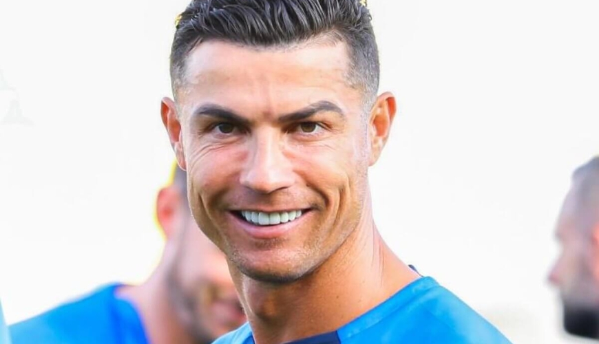 Kriştiano Ronaldonun Çinə gəlişi əsl çılğınlığa səbəb oldu