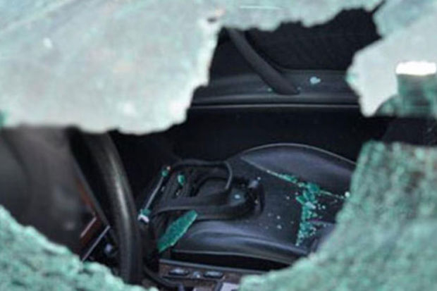 Hacıqabulda avtomobil aşdı: Ana və iki uşaq yaralandı