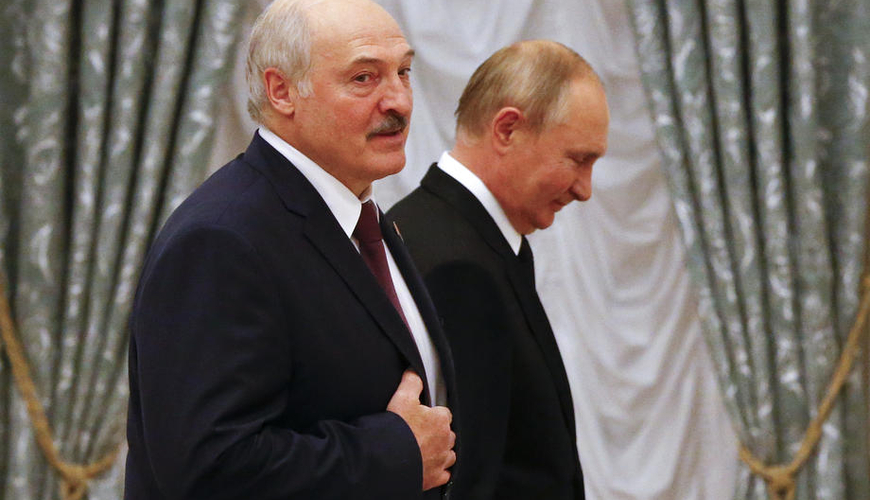 Putin Belarus üçün qazın qiymətini minimuma saldı