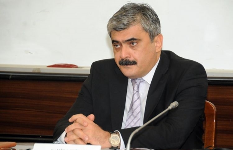 Samir Şərifov: “Dövlət büdcəsinin gəlirlərinin 6353,4 milyon manatı qeyri-neft sektorunun payına düşür”
