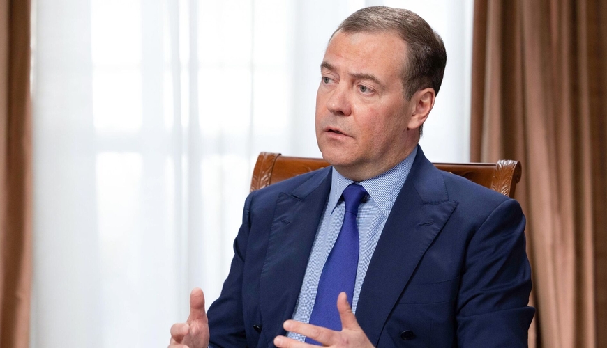 Medvedev ELAN ETDİ: 