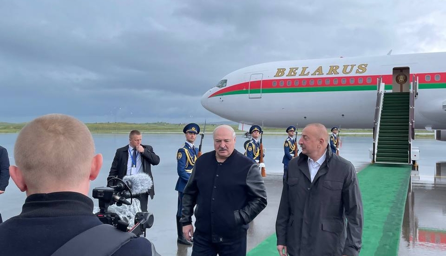 Belarus Prezidenti öz təyyarəsi ilə Füzuliyə getdiFOTOVİDEO