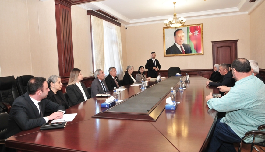 Abşeronda Aprel döyüşlərində şəhidlik zirvəsinə ucalan qəhrəmanlarımızın ailələri ilə görüş keçirildi - FOTOLAR