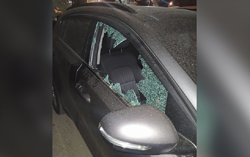 Bakıda aparıcının avtomobili qarət edildi - FOTO