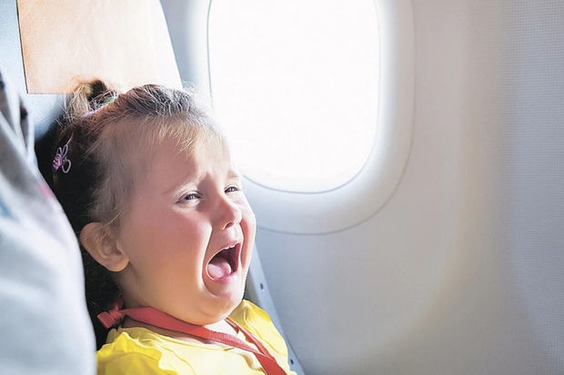 Британский математик вывел формулу того, когда у детей в самолете случится истерика - ФОТО