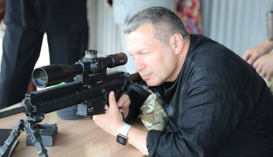 FSB Solovyovu niyə qoruyur?