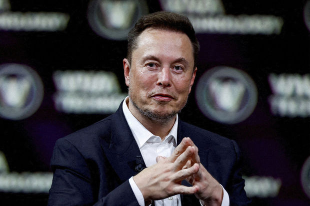 Илон Маск вынужден поднимать зарплаты работникам Tesla