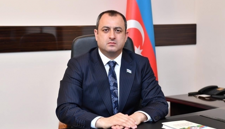 Adil Əliyev: 