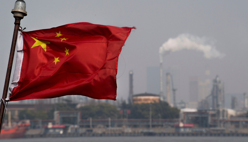 Çin neft idxalını aylıq ifadədə cüzi artırıb