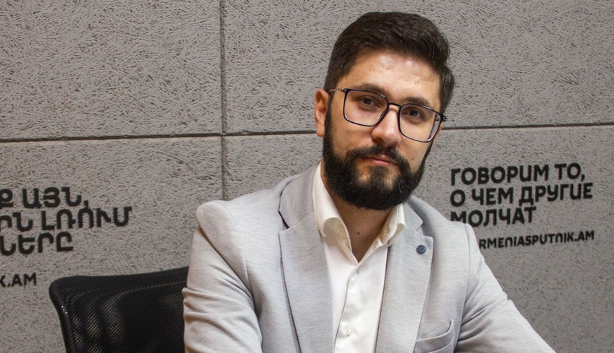 Beniamin Matevosyan: “Hakimiyyət “qoşulmayan Ermənistan” siyasi mifini təbliğ edir