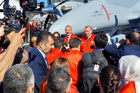 Tayyib Ərdoğan Bakıda, İlham Əliyevlə bir yerdə, xalqın içində! Tarixi və rəngli görüntülər - ÖZƏL