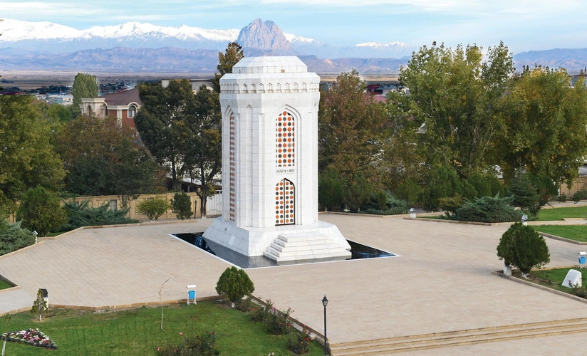 Hüseyn Cavidin məqbərəsi bərpa olunacaq