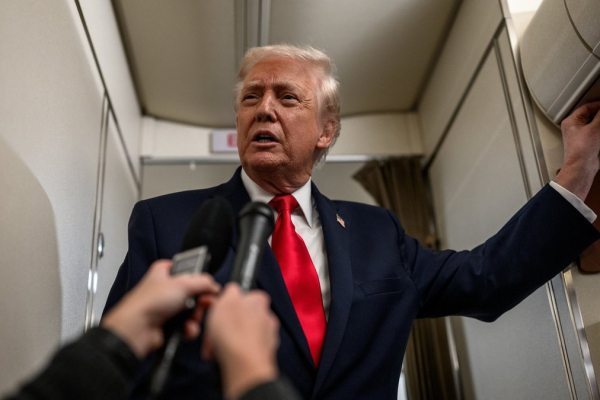 Трамп: Только Зеленский против...