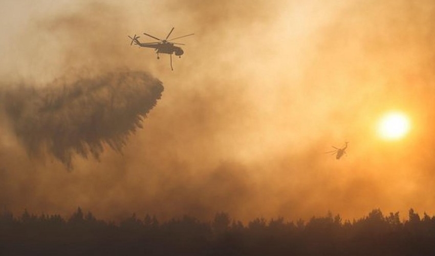 Yunanıstanda yanğınsöndürən helikopter qəzaya uğrayıb