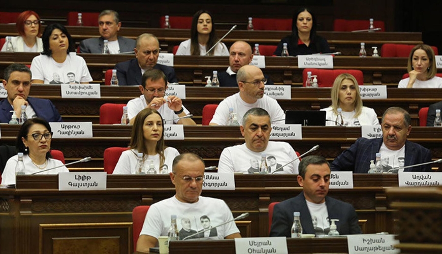 Ermənistan parlamentində şok – 153 deputat...