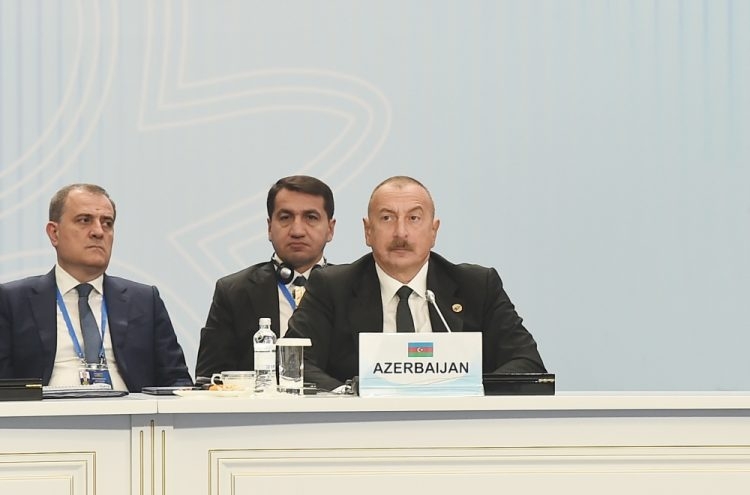 Ильхам Алиев на саммите СМВДА: ВС Азербайджана пришлось прибегнуть к решительным контрдействиям