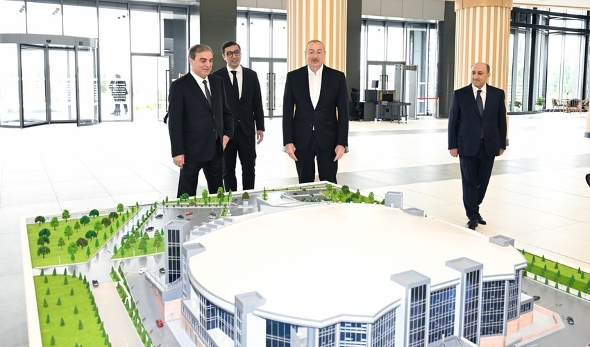 Prezident Gəncə İdman Sarayının açılışında iştirak edib - YENİLƏNİB