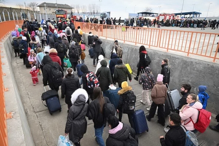 Azərbaycana gələn 14 min Ukrayna qaçqınının taleyi necə olacaq?