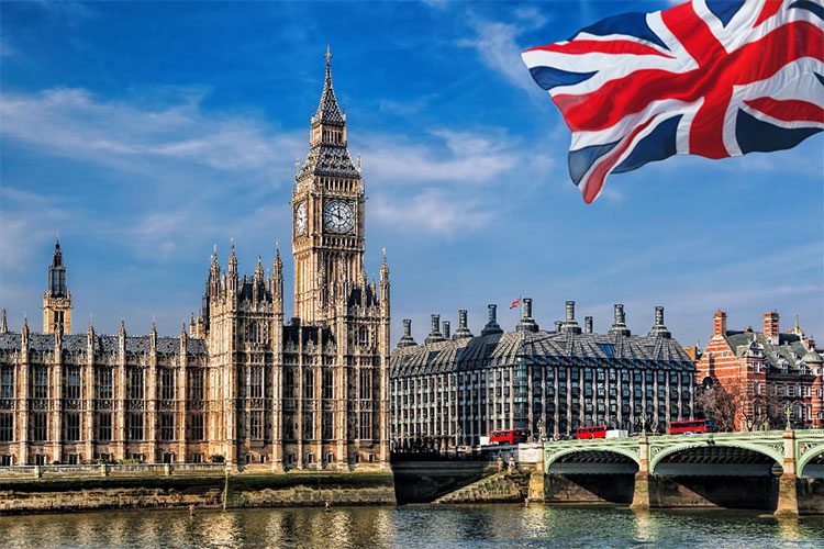 Britaniya XİN-dən Trampa ETİRAZ