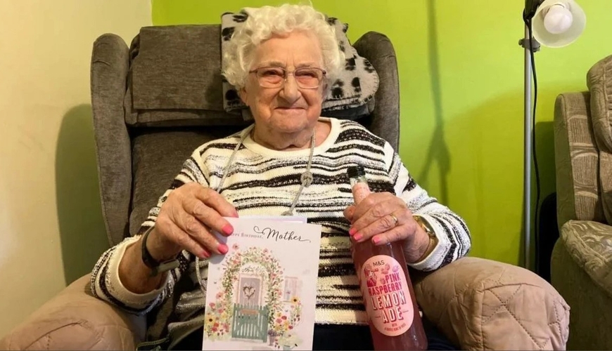 101-летняя женщина назвала лучший напиток для продления жизни - ФОТО