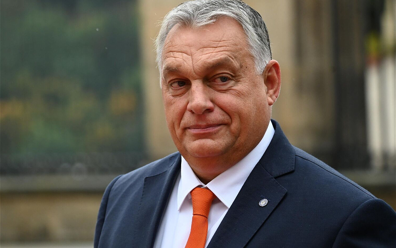 Орбан призвал руководство Евросоюза подать в отставку