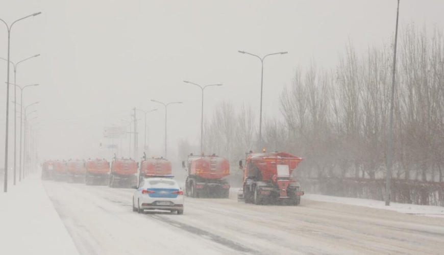 Astanada qar fırtınası - mənfi 36 dərəcəyə çatan şaxta