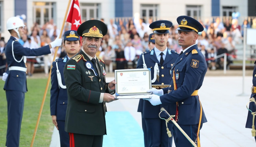 Türkiyənin Hərbi Dənizçilik və Təyyarəçilik məktəblərinin buraxılış mərasimləri keçirilib - FOTO