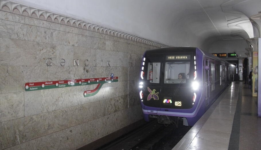 Metroda nə baş verir? - AÇIQLAMA