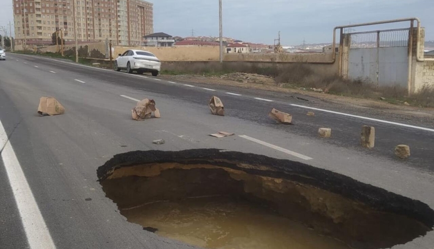 Yeni çəkilən yol ÇÖKDÜ
