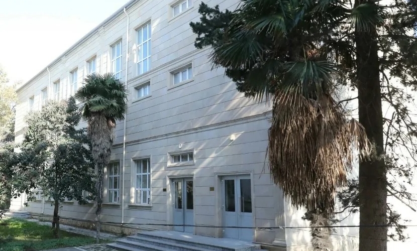 Bakıda bu məktəb SÖKÜLÜR