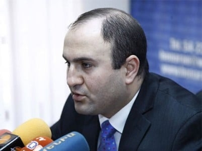 Erməni ekspert: Ermənistan hakimiyyətinin islahatları ordunu zəiflətməyə yönəlib