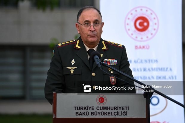 Kərim Vəliyev: “Azərbaycan Ordusunun Türkiyə modelinə uyğunlaşdırılması istiqamətində mühüm addımlar atılır”