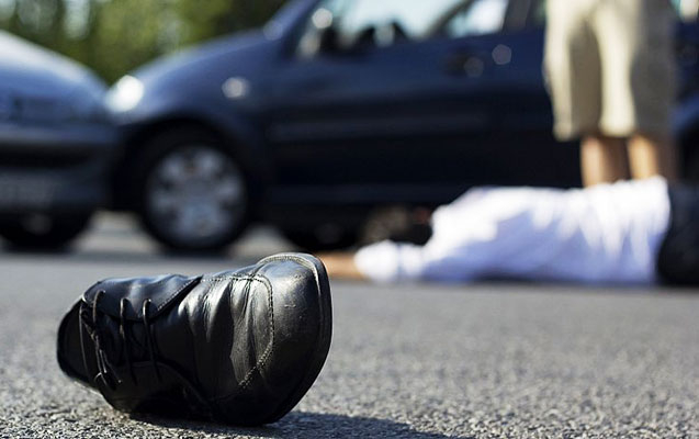 18 yaşlı sürücü piyadanı vuraraq öldürüb