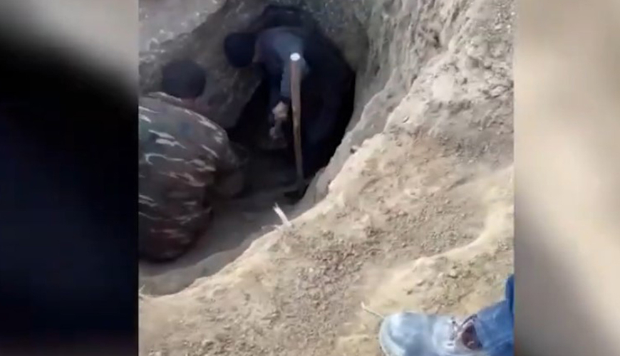Qobustan qayalarının dibində qızıl axtarırdılar- Saxlanıldılar-Video