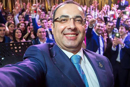 “İdeal” mağazalar şəbəkəsinin keçmiş sahibinə hökm oxundu