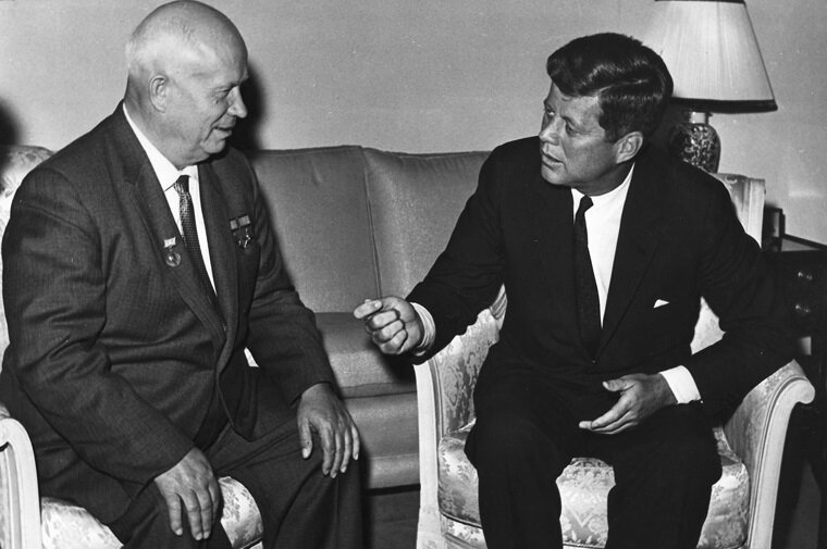 John_Kennedy,_Nikita_Khrushchev_1961.jpg (142 KB)
