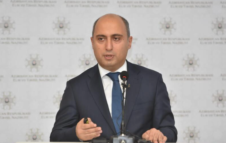Əmrullayev: Bəzi kənd məktəblərində bir şagirdin xərci Bakının özəl məktəblərini üstələyir